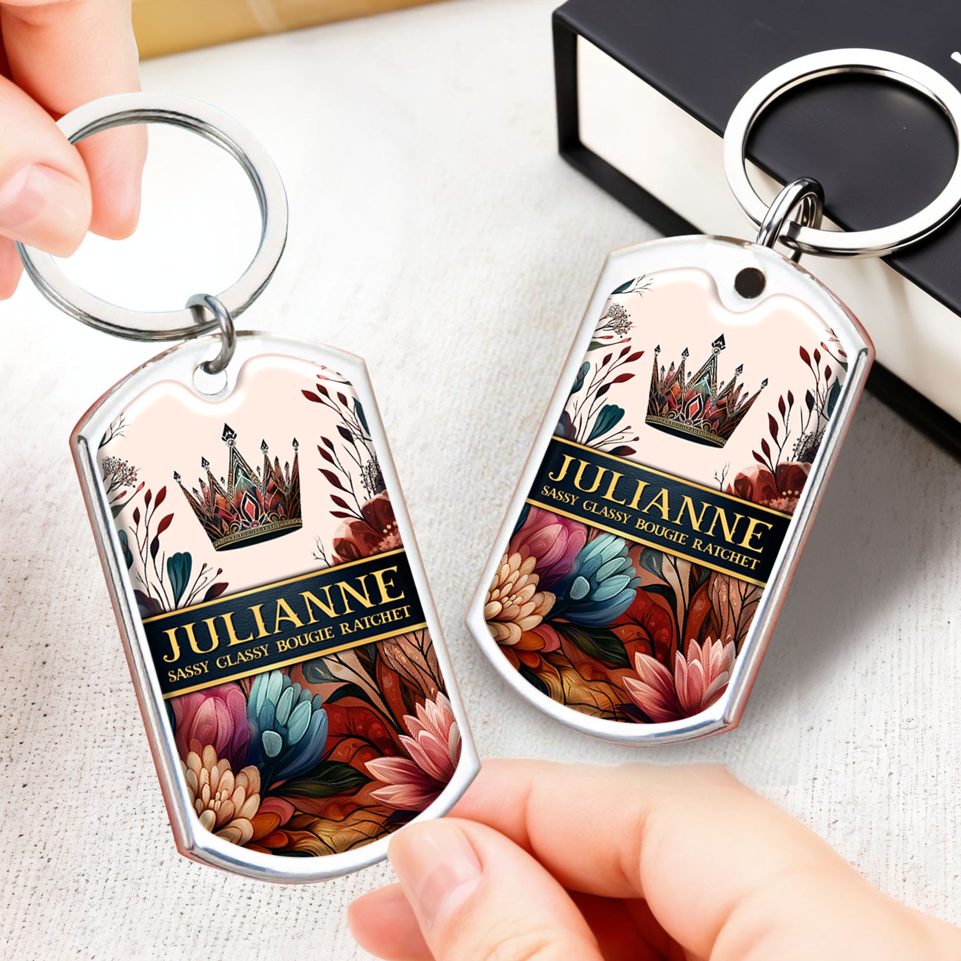 Sassy Classy Bougie Ratchet With Crown And Flowers