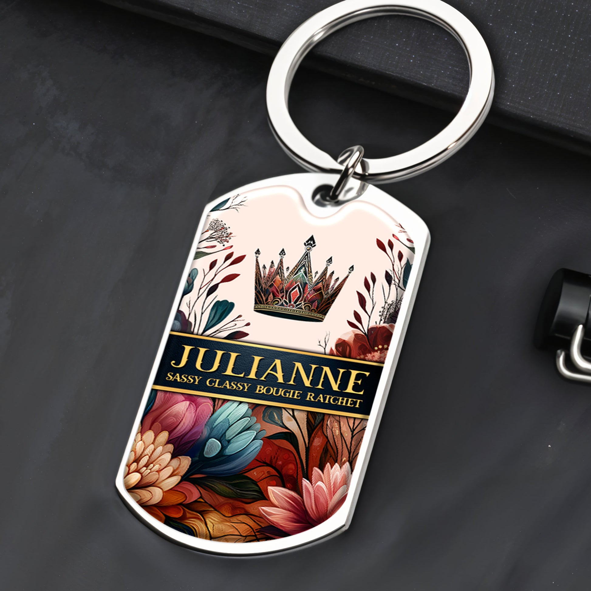 Sassy Classy Bougie Ratchet With Crown And Flowers