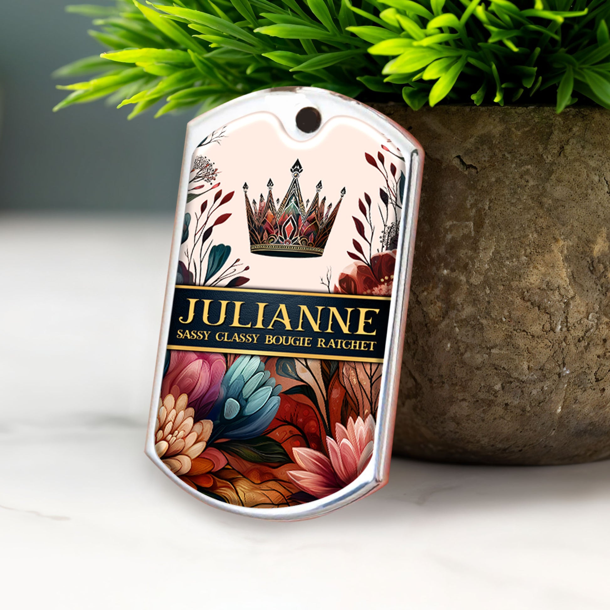 Sassy Classy Bougie Ratchet With Crown And Flowers