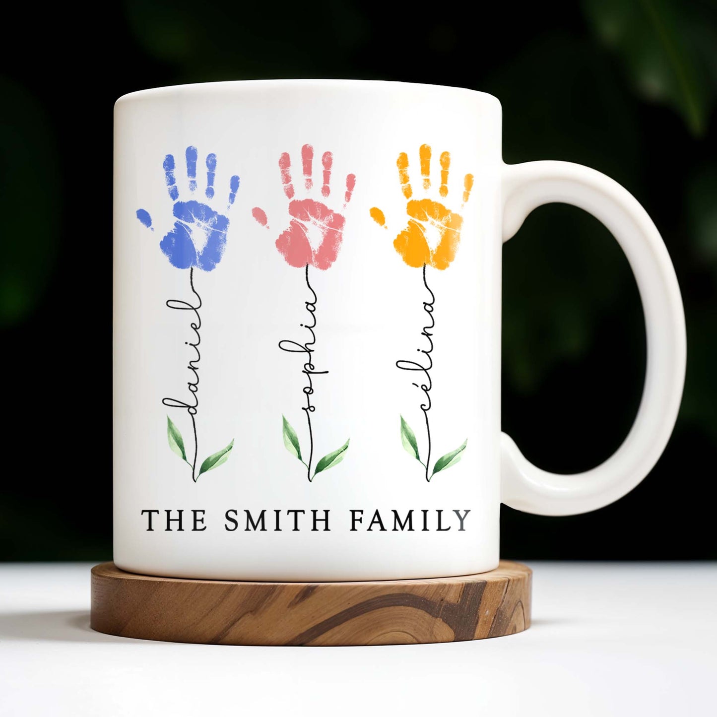 La famille Smith, empreintes de mains et feuilles – Tasse à café personnalisée – FAM310_MG