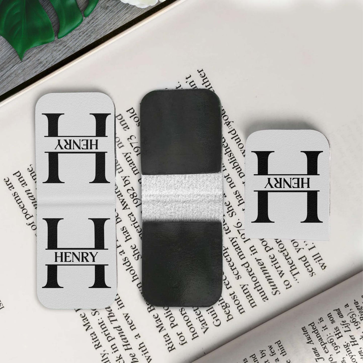 Customizable Leather Bookmark With Letter 'H'