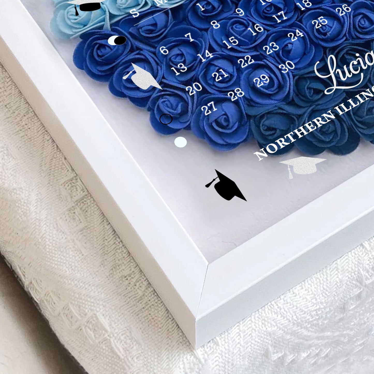 A Sweet Ending To The New Beginning, Calendar and Graduation Caps