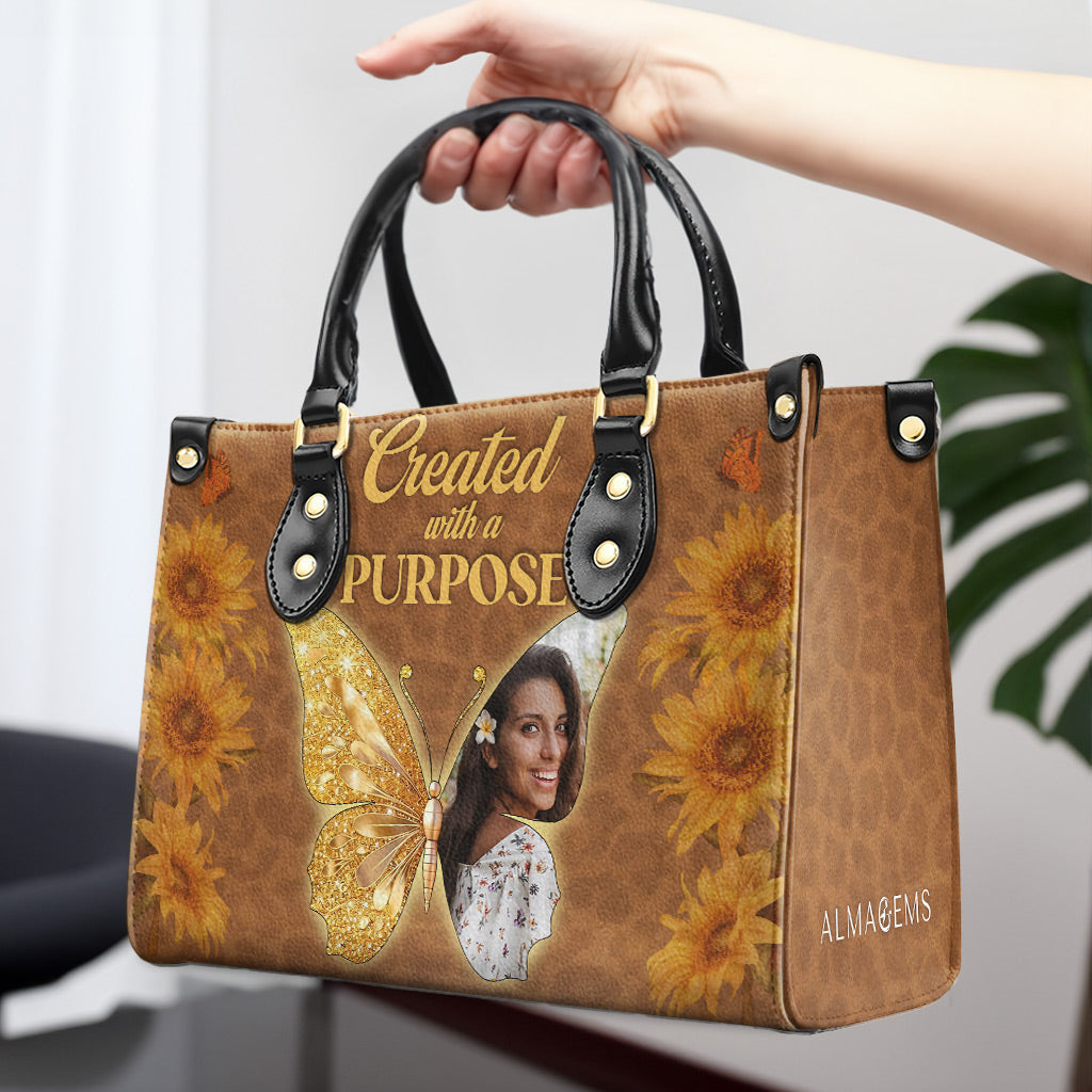 Creado con un propósito: bolso de mano de cuero personalizado - DG067_HB