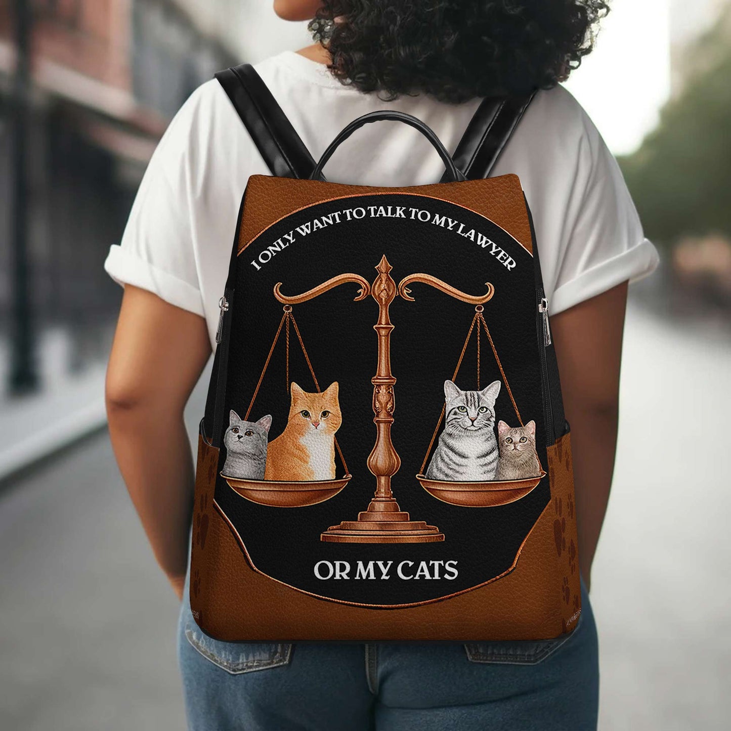 Mi Abogado O Mis Gatos - Mochila De Cuero Personalizada - BP_CAT02