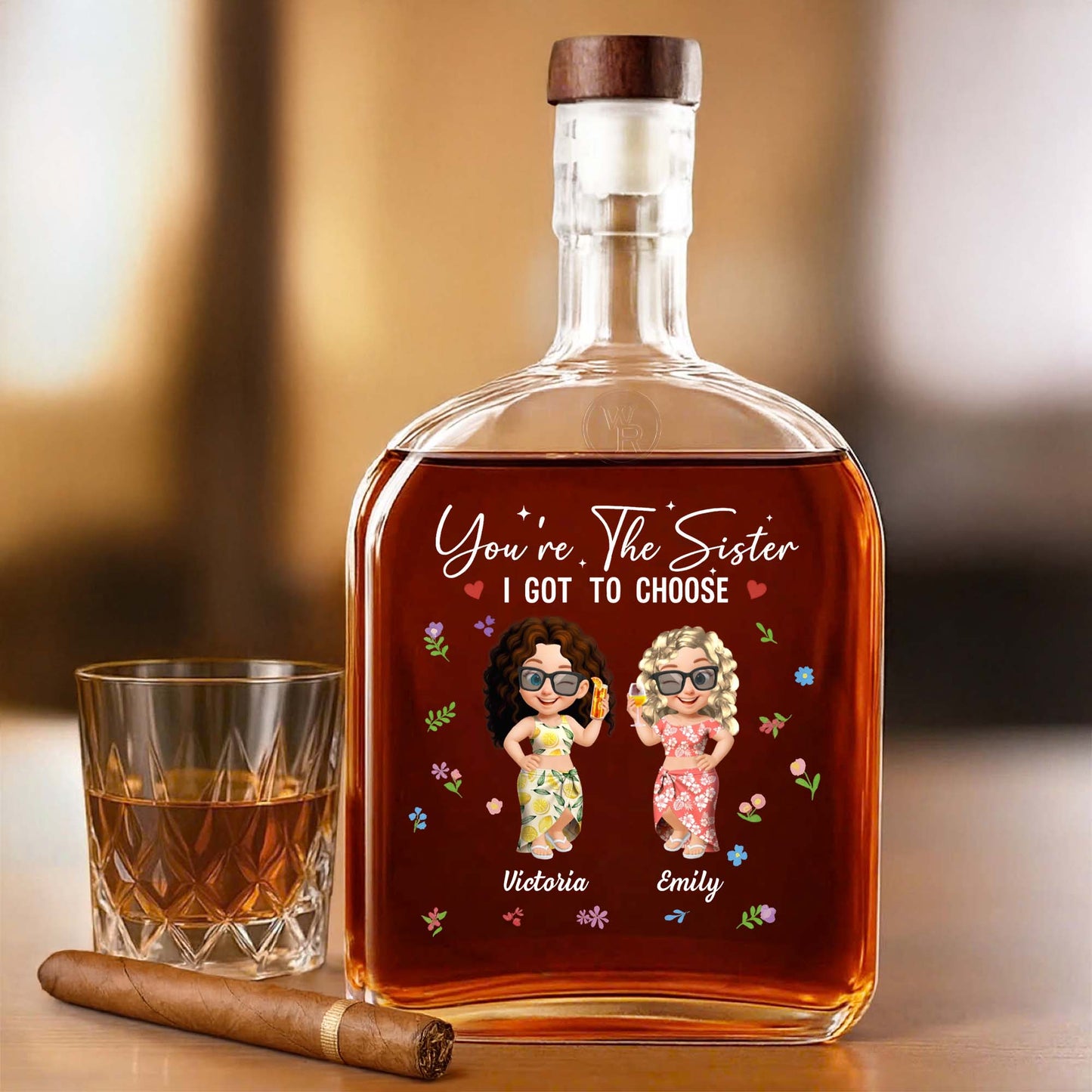 Eres la hermana que elegí, flores y figuras de dibujos animados - Botella de whisky personalizada - BST038_WHIBO