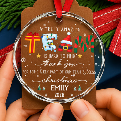 Un agradecimiento verdaderamente increíble para nuestro equipo, Papá Noel y los regalos - Adorno circular de vidrio personalizado - COL035_CGOR 