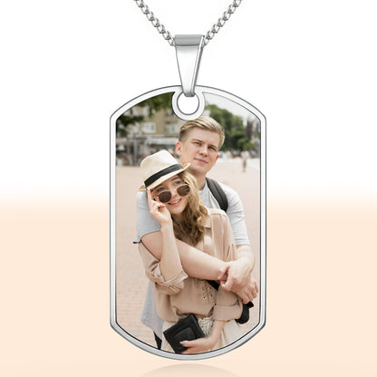 Capture Your Special Moments With This Custom Necklace
