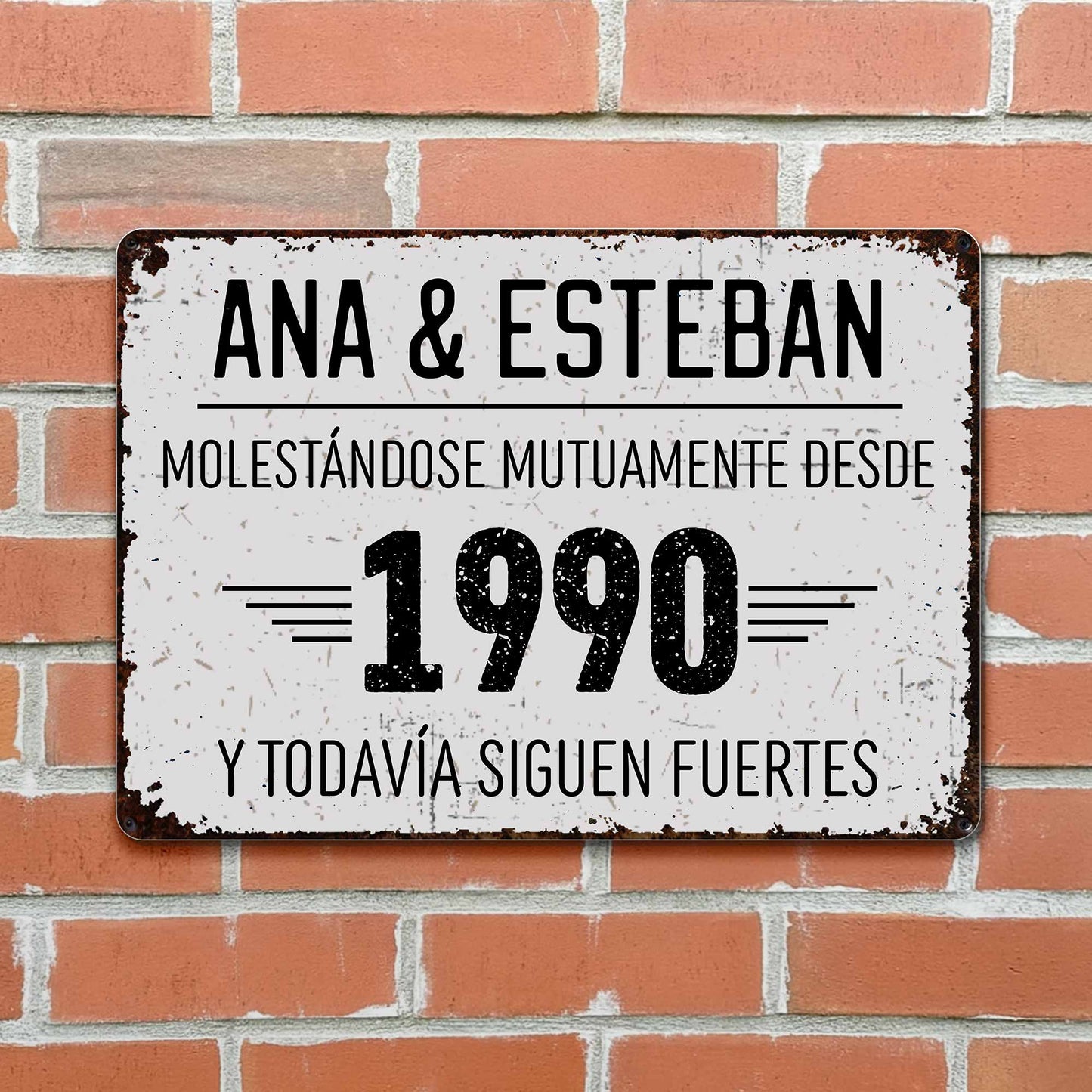 Molestándose Mutuamente Desde  Y Todavía Siguen Fuertes