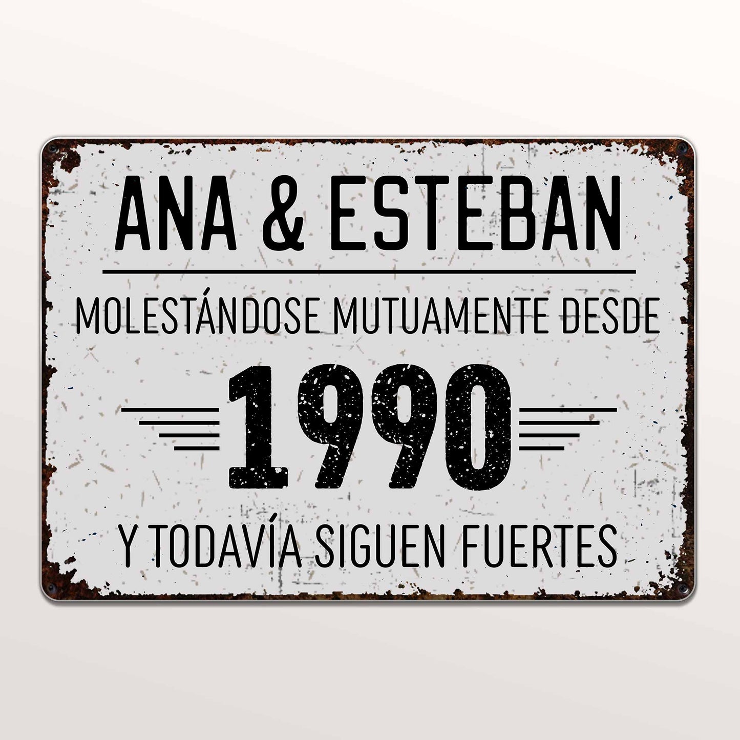 Molestándose Mutuamente Desde  Y Todavía Siguen Fuertes