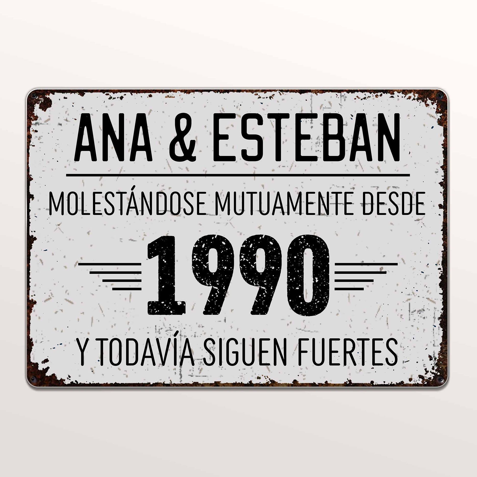 Molestándose Mutuamente Desde  Y Todavía Siguen Fuertes