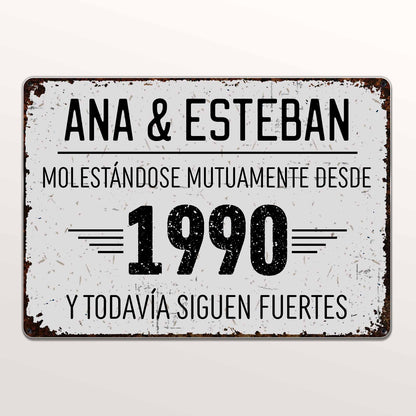 Molestándose Mutuamente Desde  Y Todavía Siguen Fuertes