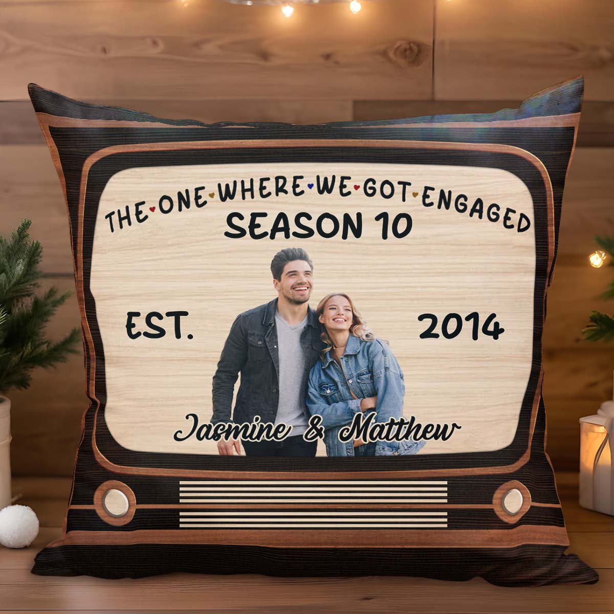 Almohada de "En el que nos casamos", temporada 10, con foto de pareja - Almohada personalizada, relleno incluido - CPL189_PLW