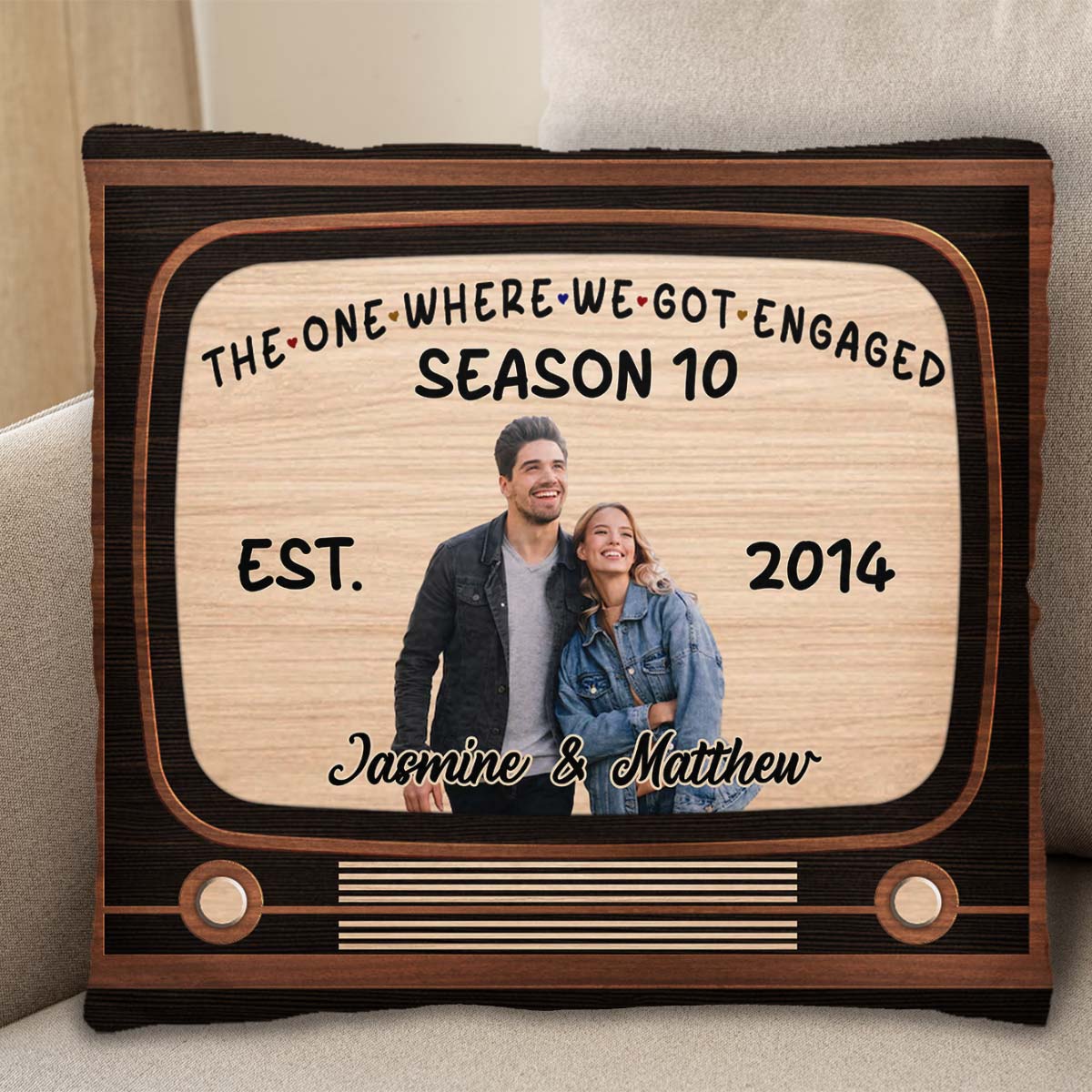 Almohada de "En el que nos casamos", temporada 10, con foto de pareja - Almohada personalizada, relleno incluido - CPL189_PLW