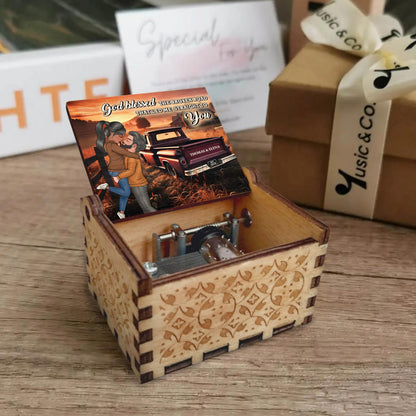 God Blessed The Broken Road That Led Me Straight To You, Vintage Truck Design