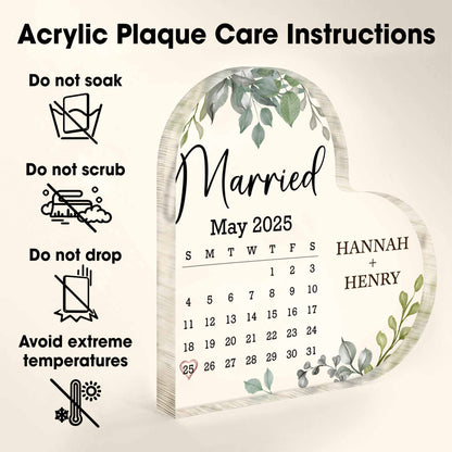 Married May 2025 Calendar Leaves Heart Design