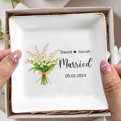 Married, Celebrate Love With Elegant Flowers