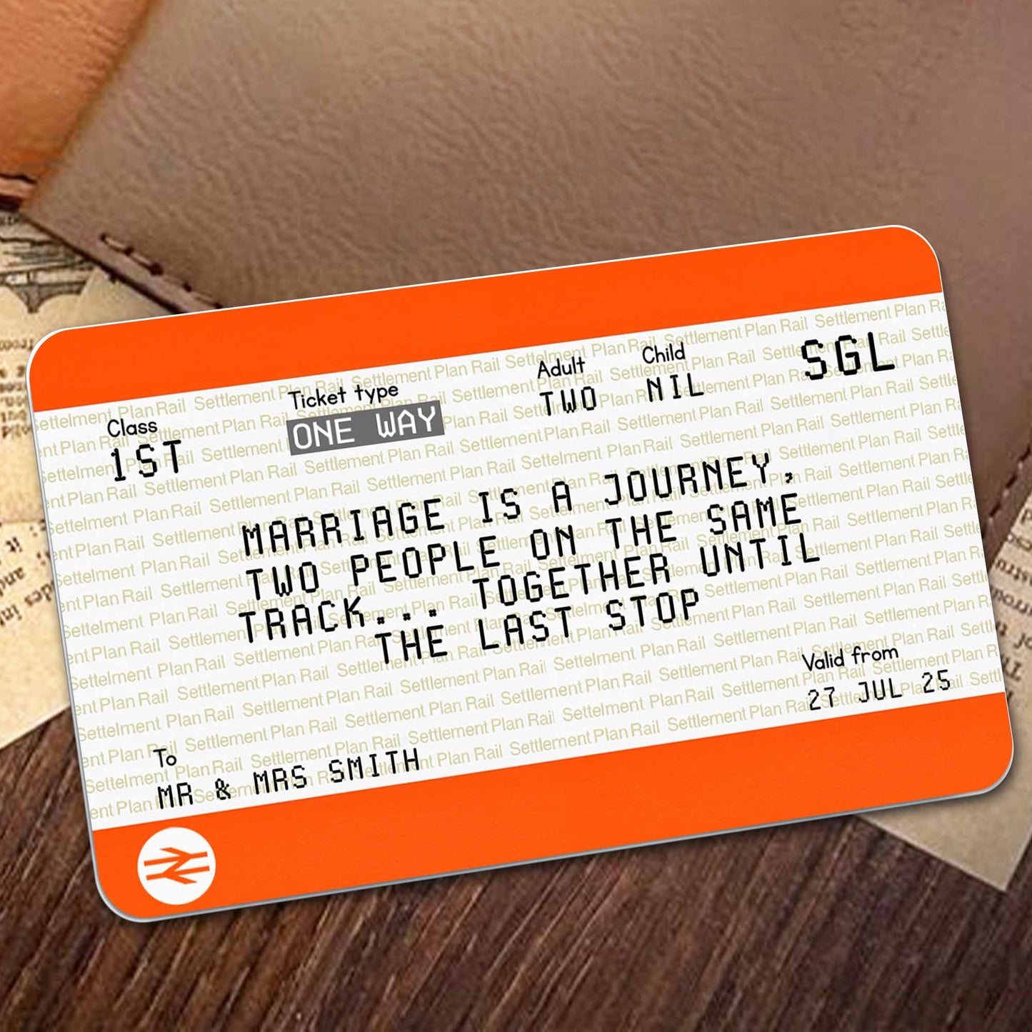 Le mariage est un voyage entre deux personnes sur la même voie – Carte portefeuille personnalisée en aluminium – CPL461_ALCA