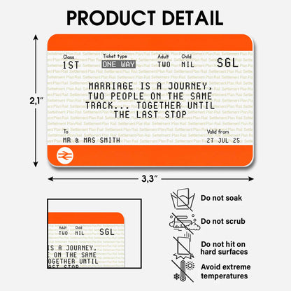 Le mariage est un voyage entre deux personnes sur la même voie – Carte portefeuille personnalisée en aluminium – CPL461_ALCA