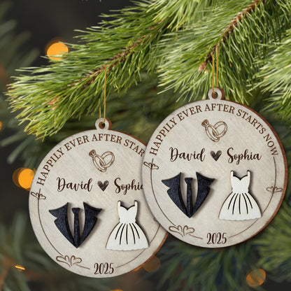 L'année où nous sommes devenus nous-mêmes, cœur, robe de mariée et costume - Décoration en bois personnalisée, forme personnalisée - CPL490_WDO