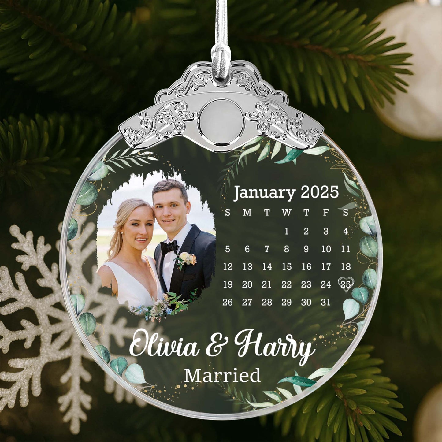 Celebrate Your Special Day With A Beautiful Foliage Design