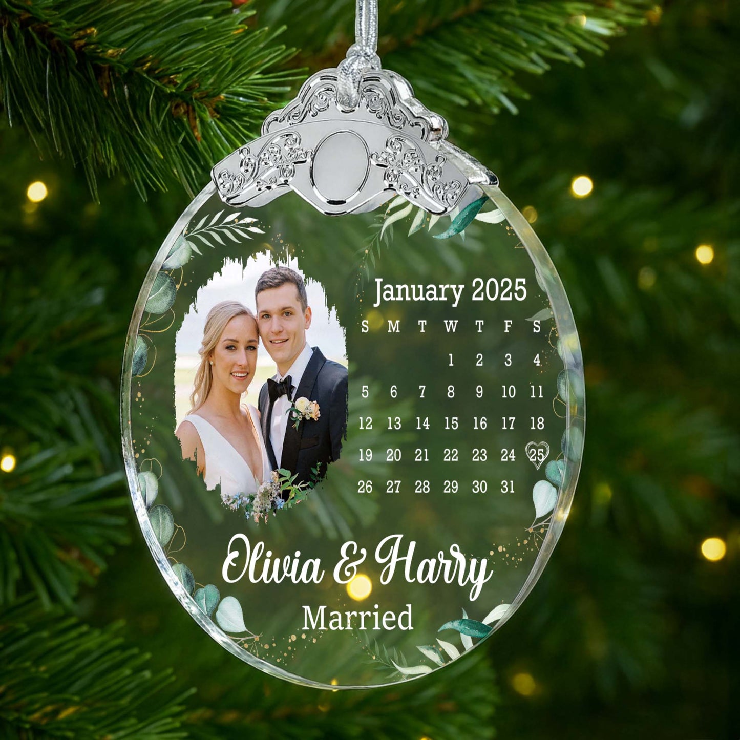 Celebrate Your Special Day With A Beautiful Foliage Design