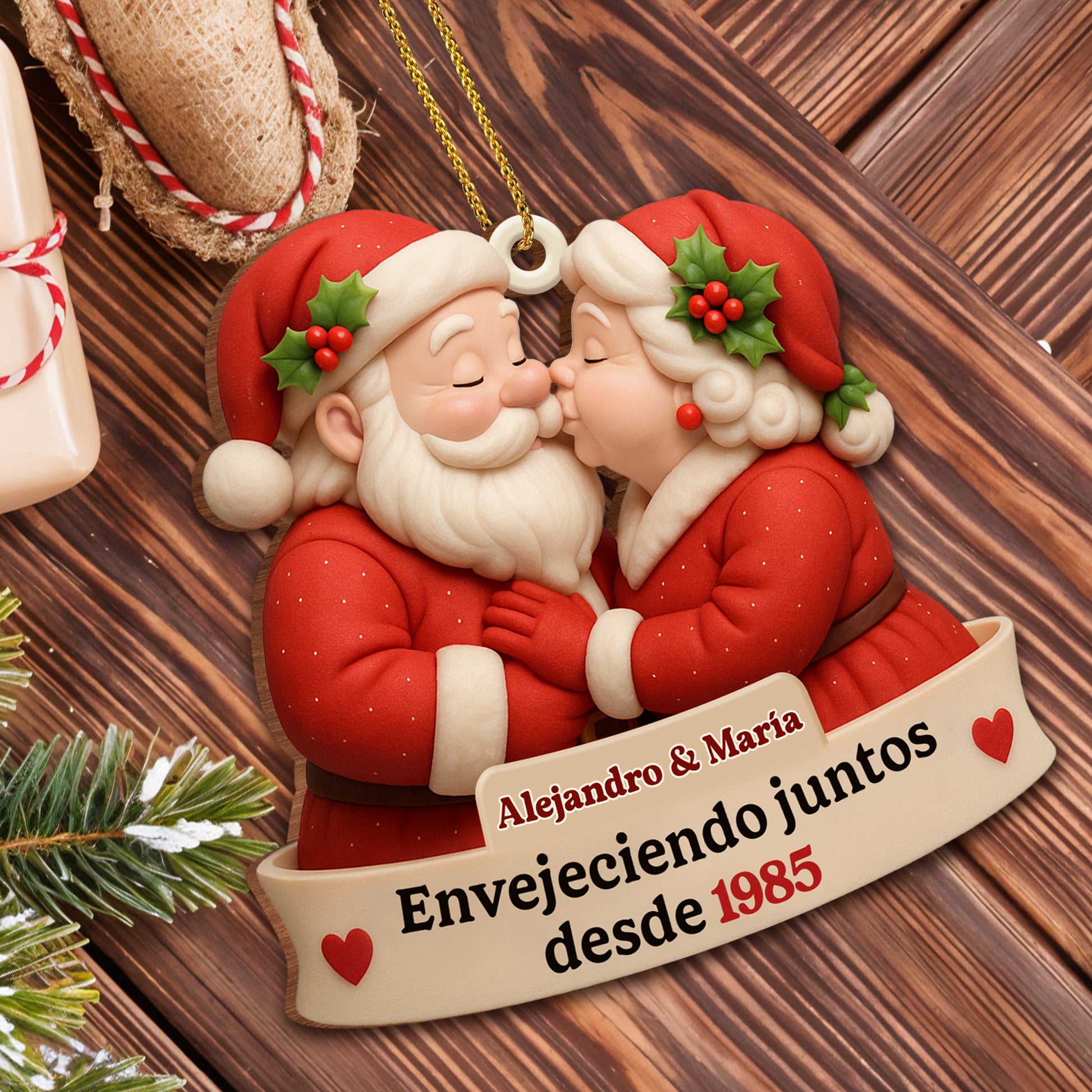 Envejeciendo Juntos, Santa Claus Figures And Hearts
