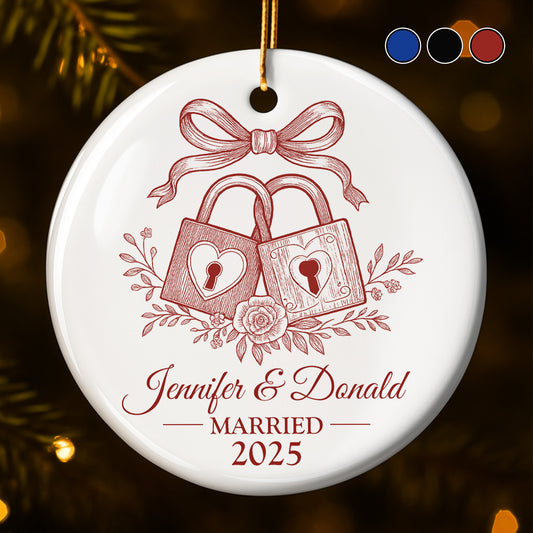 Married, Locks and Flowers Design