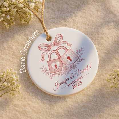 Married, Locks and Flowers Design