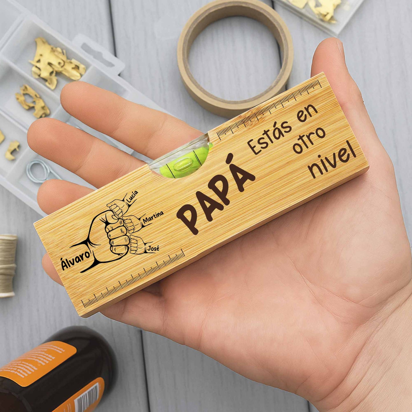 Estás En Otro Nivel, Hand Gesture