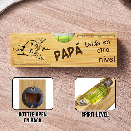 Estás En Otro Nivel, Hand Gesture