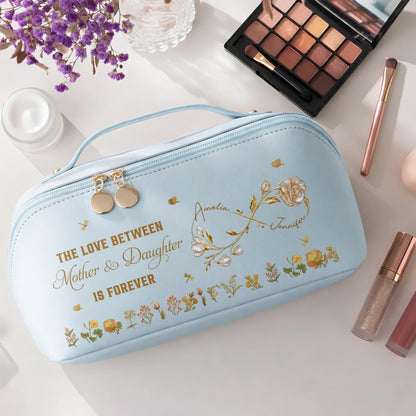 The Love Between Mother & Daughter, Flowers