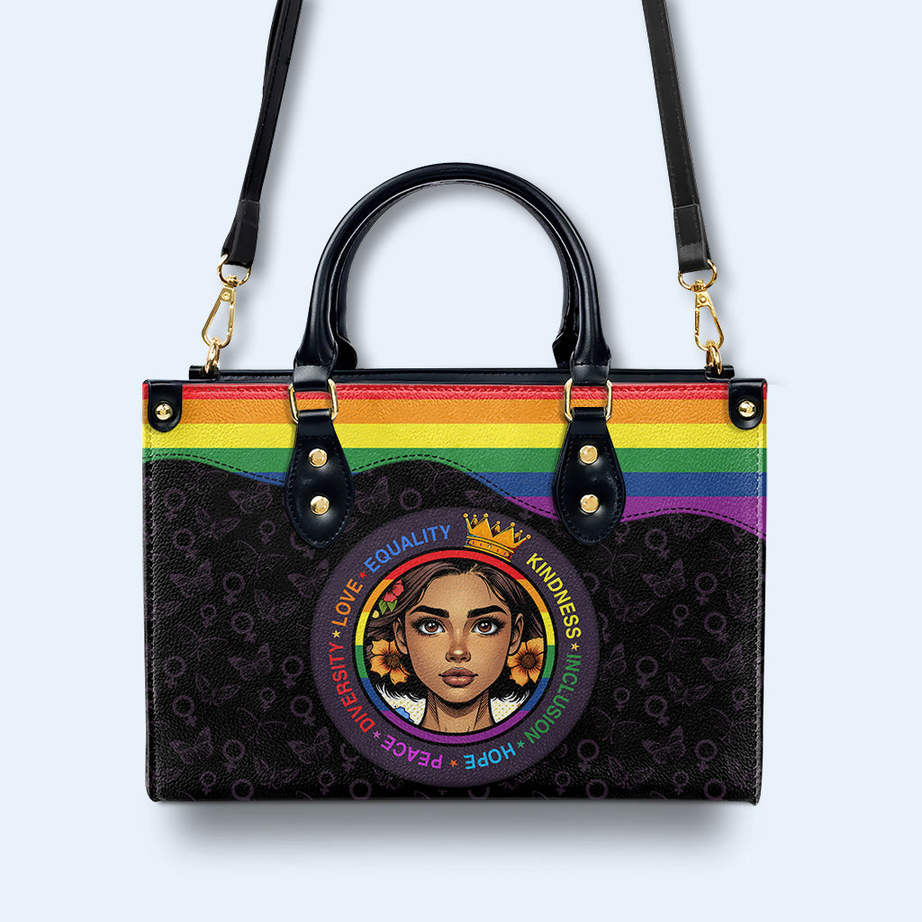 Reina del empoderamiento - Bolso de mano de cuero personalizado - DG021_HB