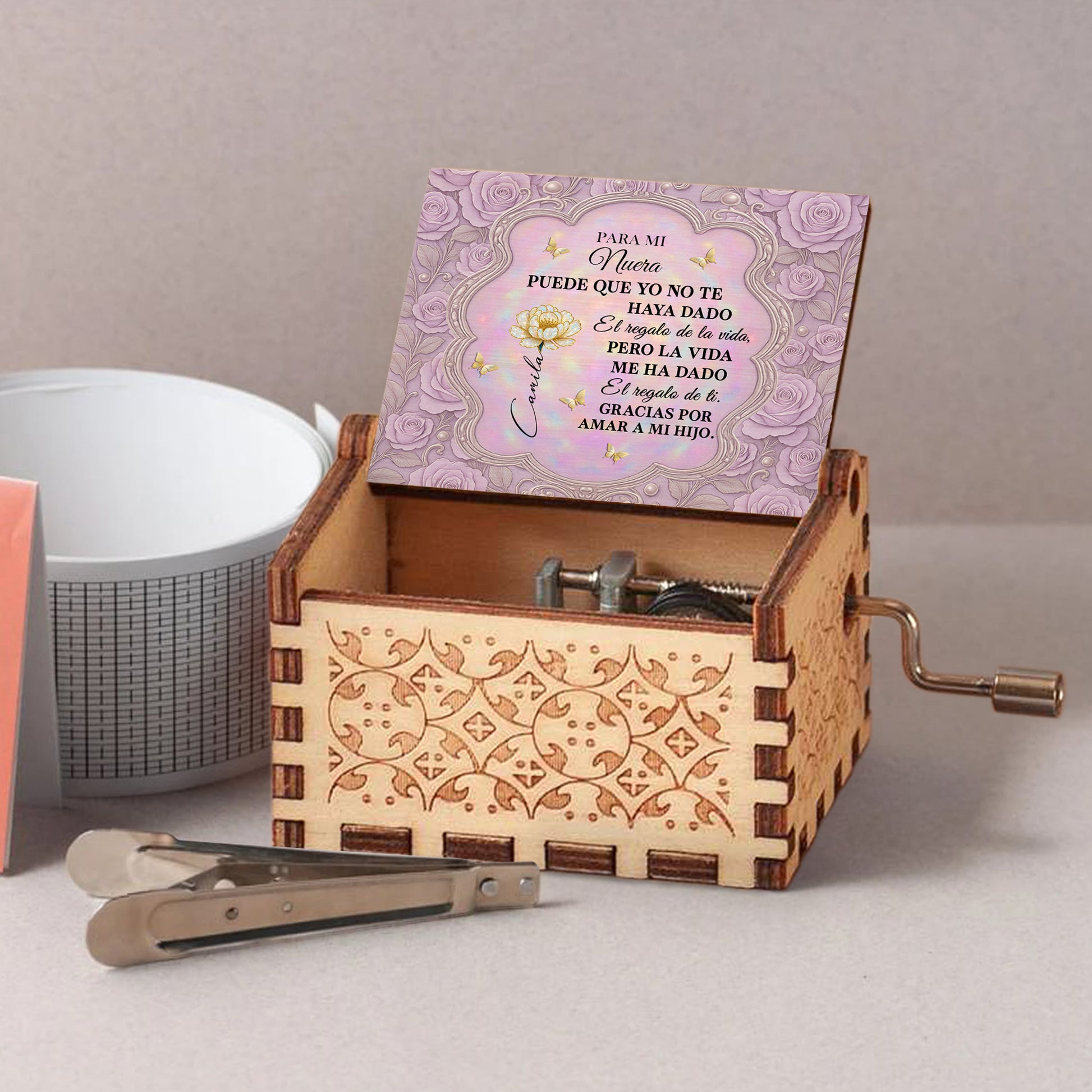 Para Mi Nuera, Roses and Butterflies Design