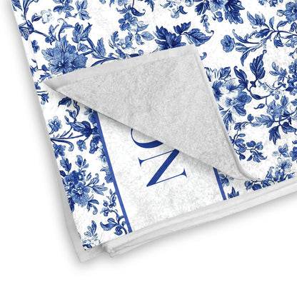 Beautiful Blue Floral Design Perfect For Any Occasion