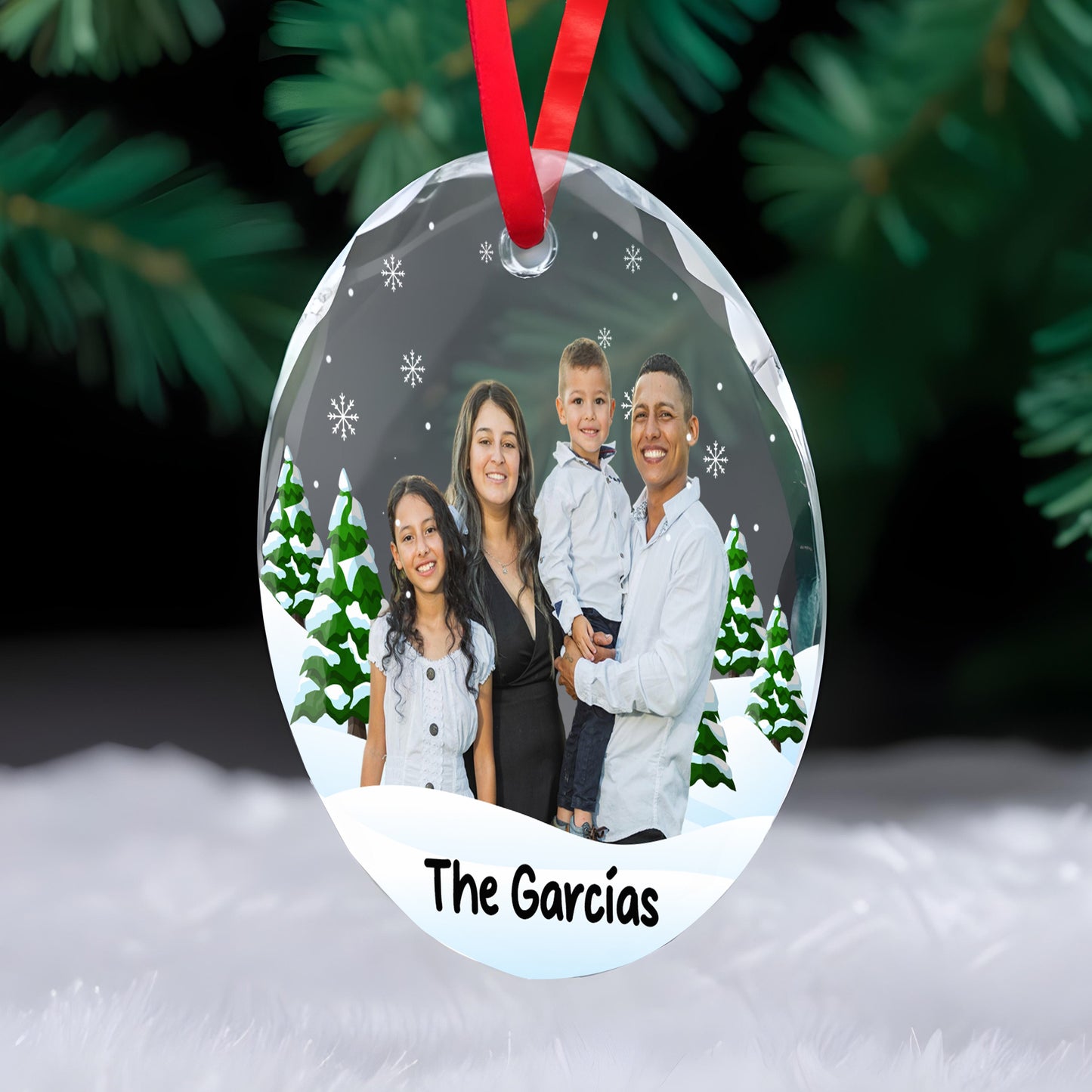 A Heartwarming Addition To Festive Decor - Personalized Custom Circle Glass Ornament - FAM068_CGOR