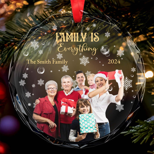 Family Is Everything With Snowflakes Ornament - Personalized Custom Circle Glass Ornament - FAM106_CGOR