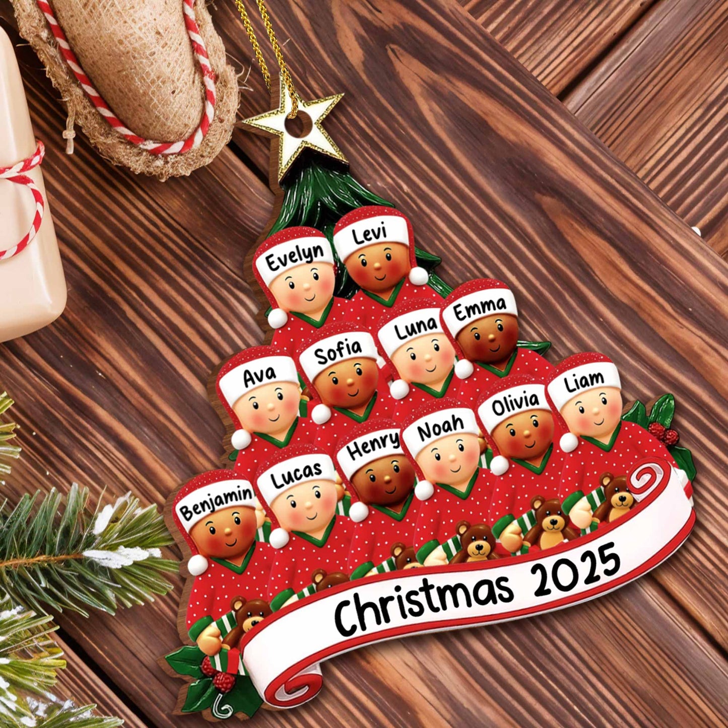 Celebrate The Festive Season With This Christmas Tree Ornament