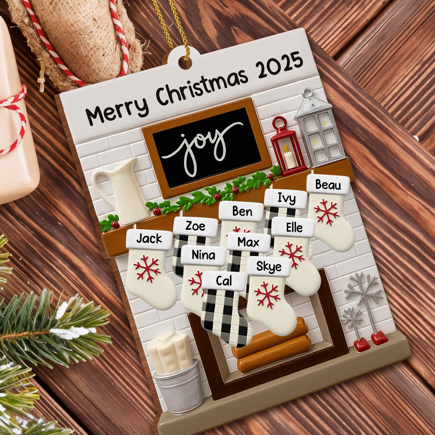 Medias y farol navideños - Adorno de madera personalizado, forma personalizada - FAM423_WDO