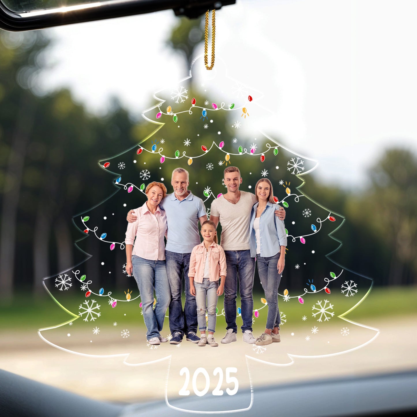 Celebrate Your Family This Christmas With A Personalized Tree