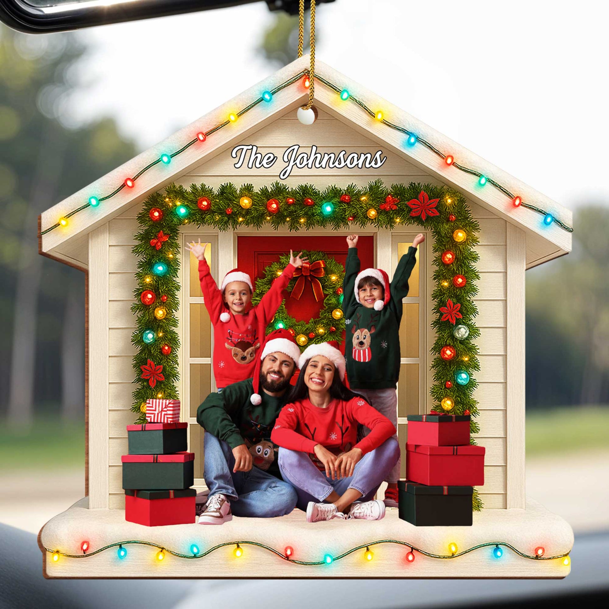 Bring Festive Joy With This Family-Themed Christmas Ornament
