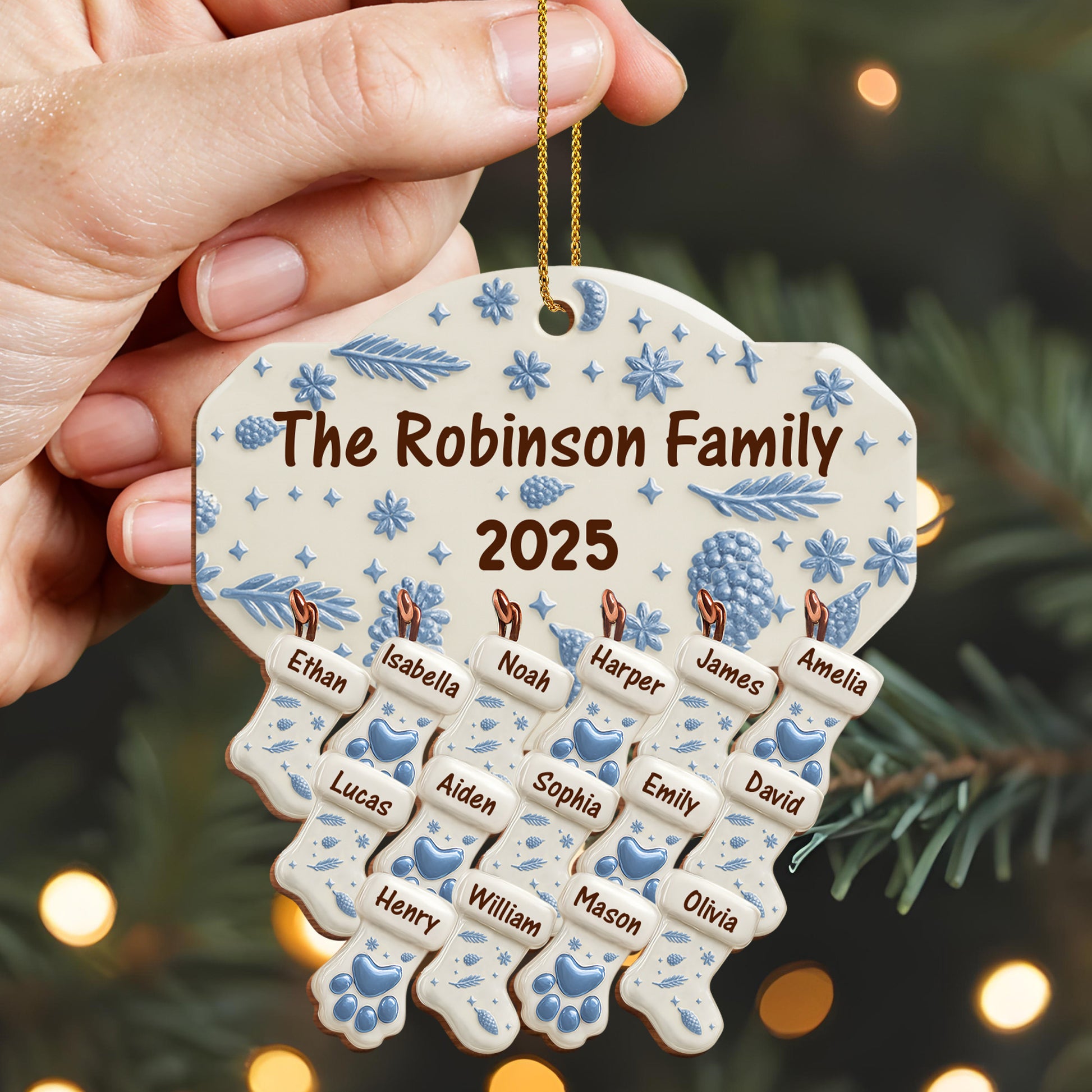Celebrate Family Bonds With Festive Ornaments