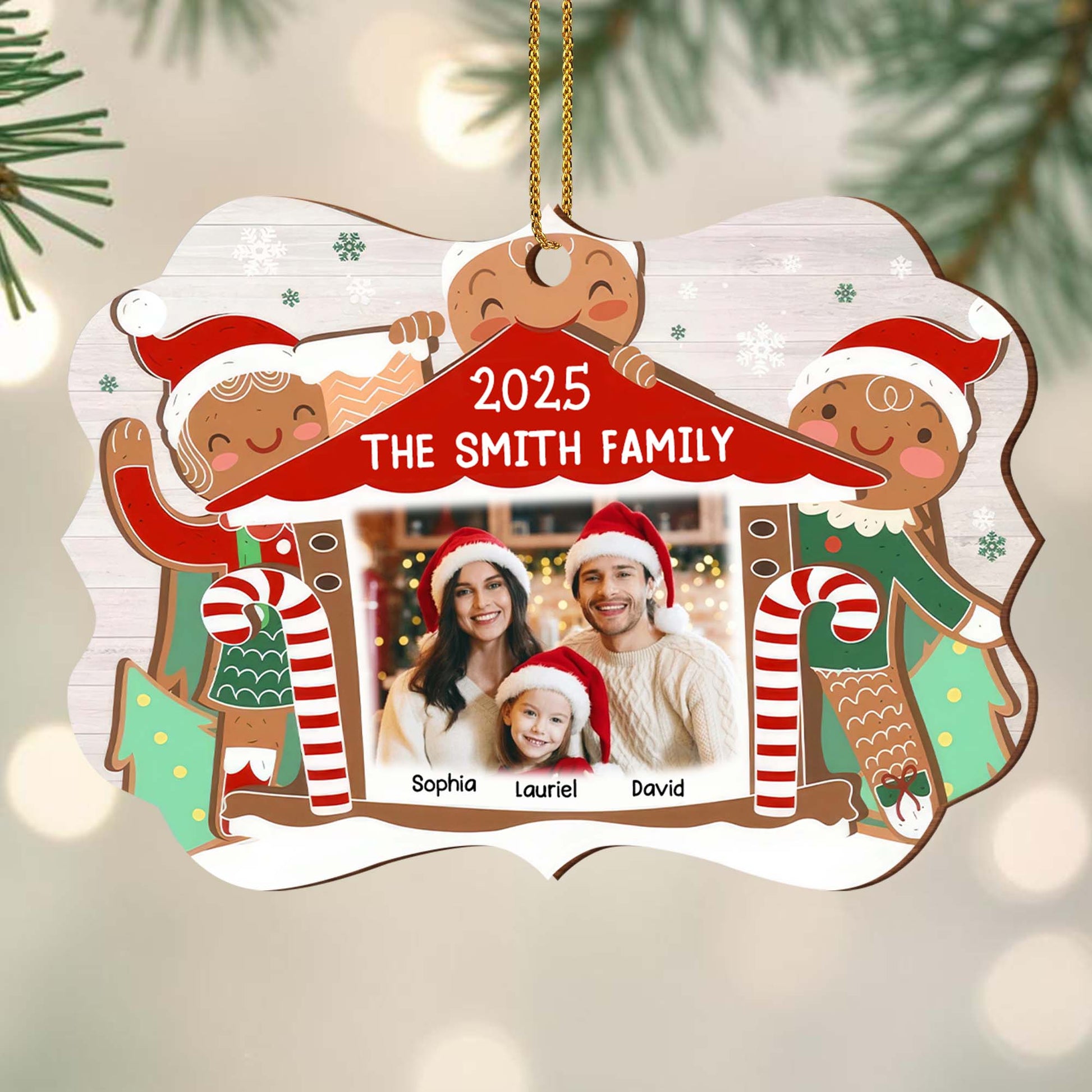 Celebrate Your Family This Christmas With Custom Decorations
