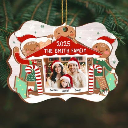 Celebrate Your Family This Christmas With Custom Decorations