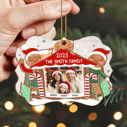 Celebrate Your Family This Christmas With Custom Decorations