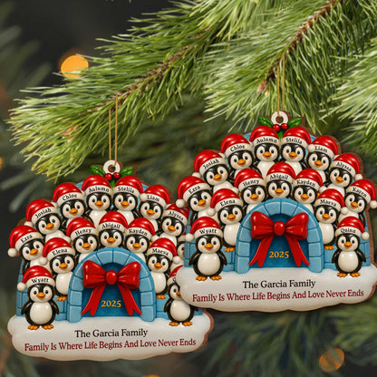 Adorno de pingüino "Familia donde la vida comienza y el amor nunca termina" - Adorno de madera personalizado, forma personalizada - FAM551_WDO