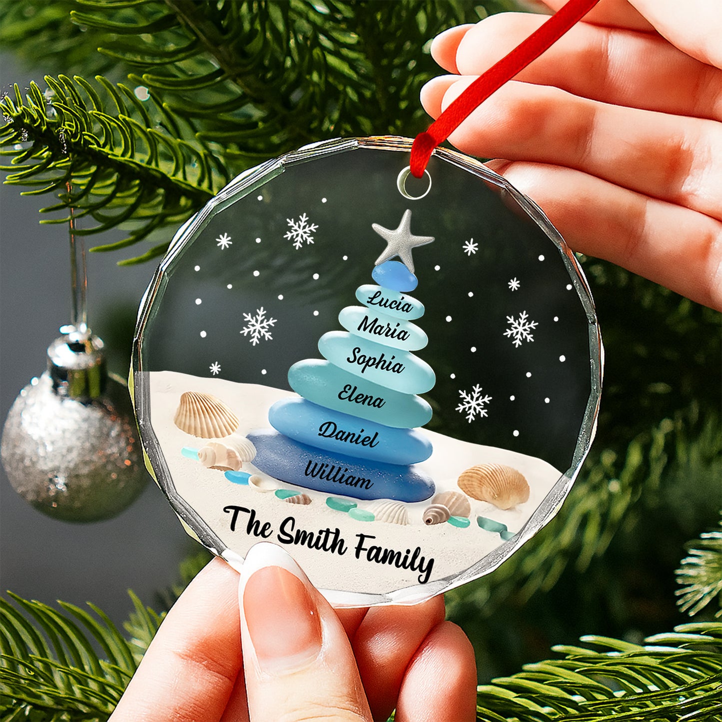 Capture The Memories With A Unique Seashell Christmas Tree