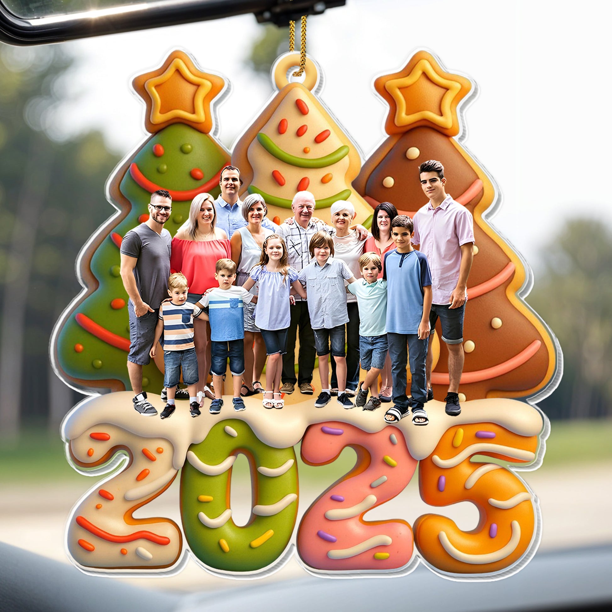 Celebrate Your Family With Festive Christmas Ornaments