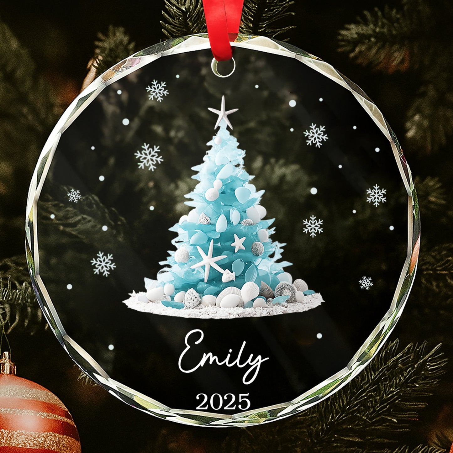 Celebrate The Festive Season With This Coastal Christmas Tree