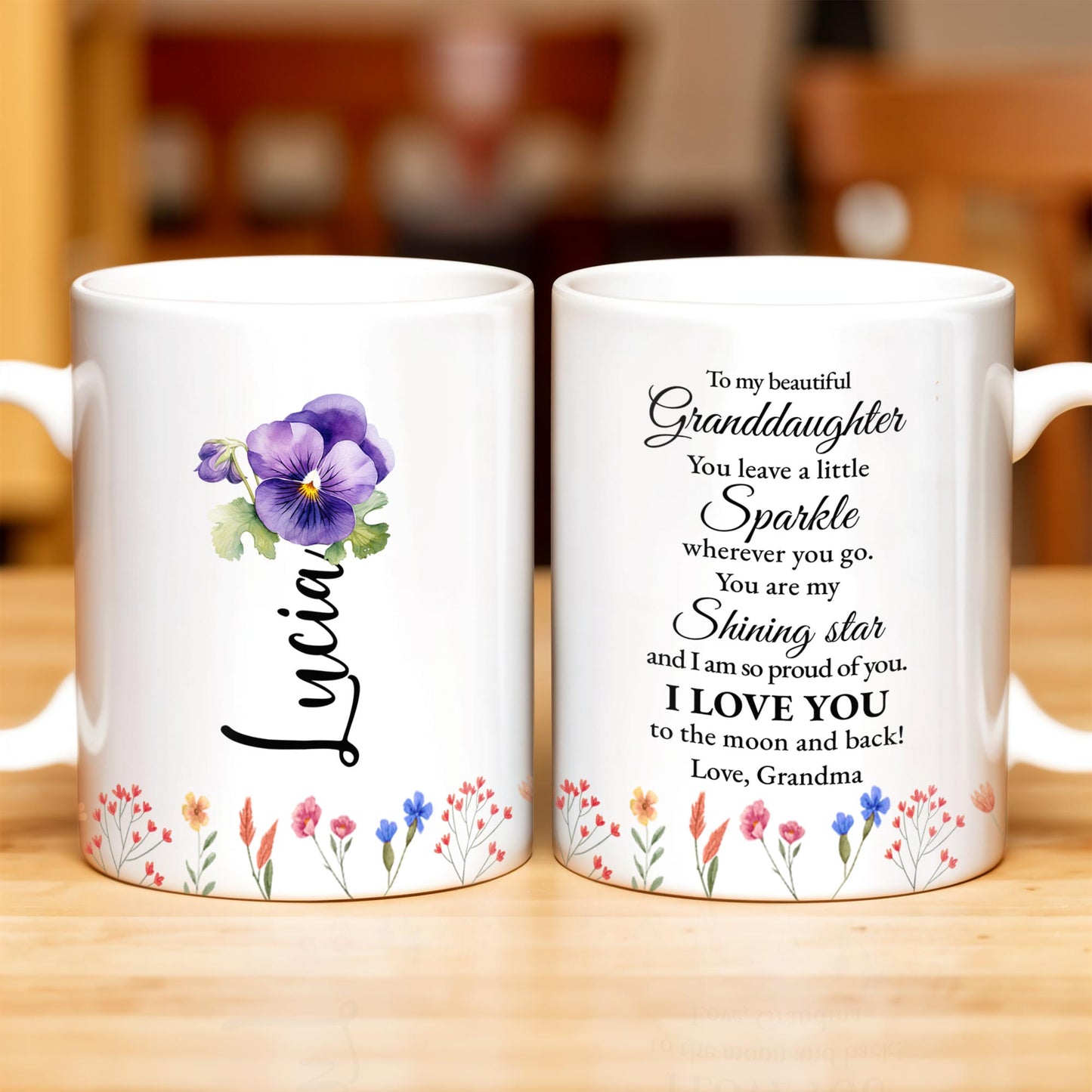 Petite-fille, tu es mon étoile brillante ; message d'amour avec fleurs de pensées - Tasse à café personnalisée - GDT187_MG