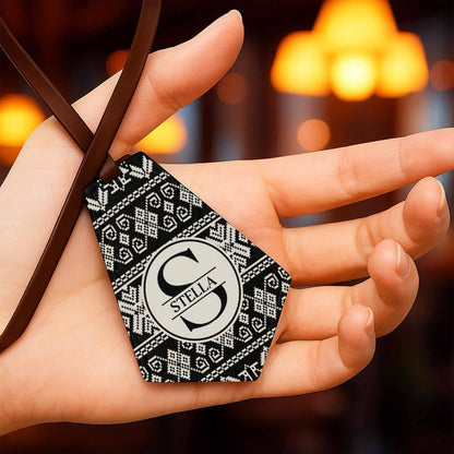 Customize This Chic Monochrome Handbag Tag